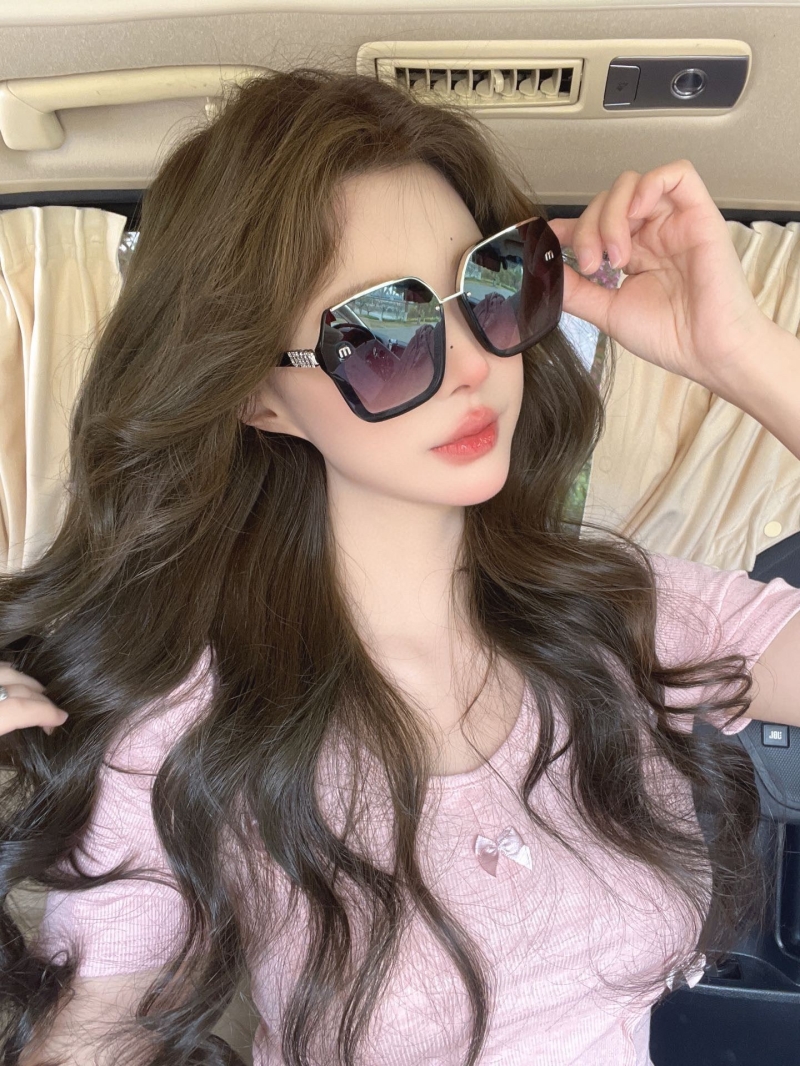 Miu miu Sunglasses